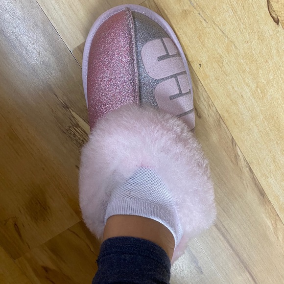 UGG Shoes - UGG Slippers